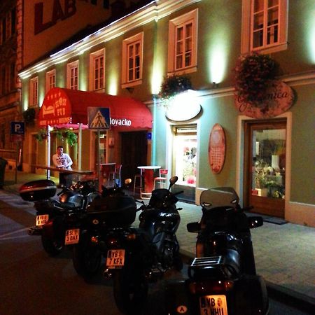 Rooms Su Su Karlovac Phòng bức ảnh